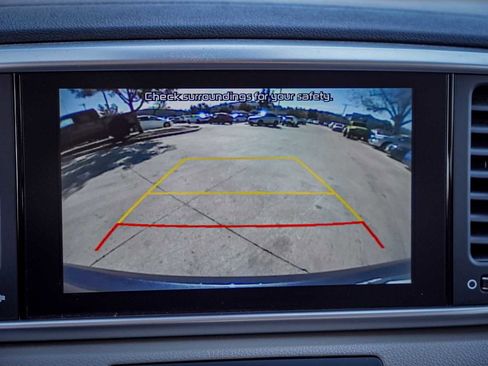 Used 2022 Kia Sportage LX image 20