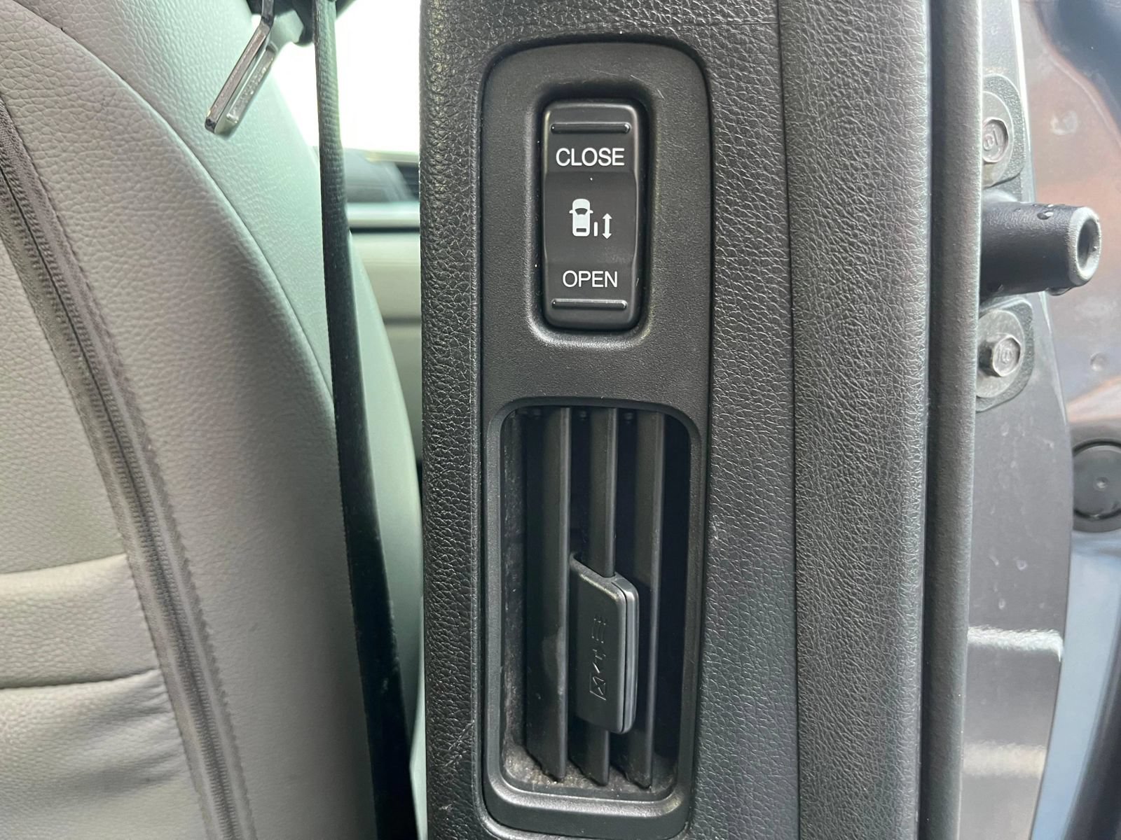 Used 2018 Honda Odyssey EX-L image 27