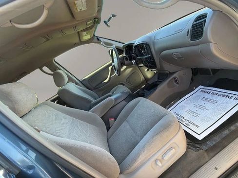 Used 2005 Toyota Sequoia SR5 RWD image 16