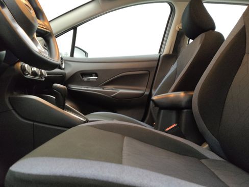 Used 2024 Nissan Versa SV FWD image 17