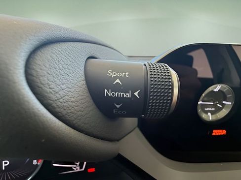 Used 2024 Lexus ES 350 w/ Premium Package image 43