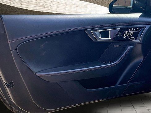 Used 2017 Jaguar F-TYPE R image 17