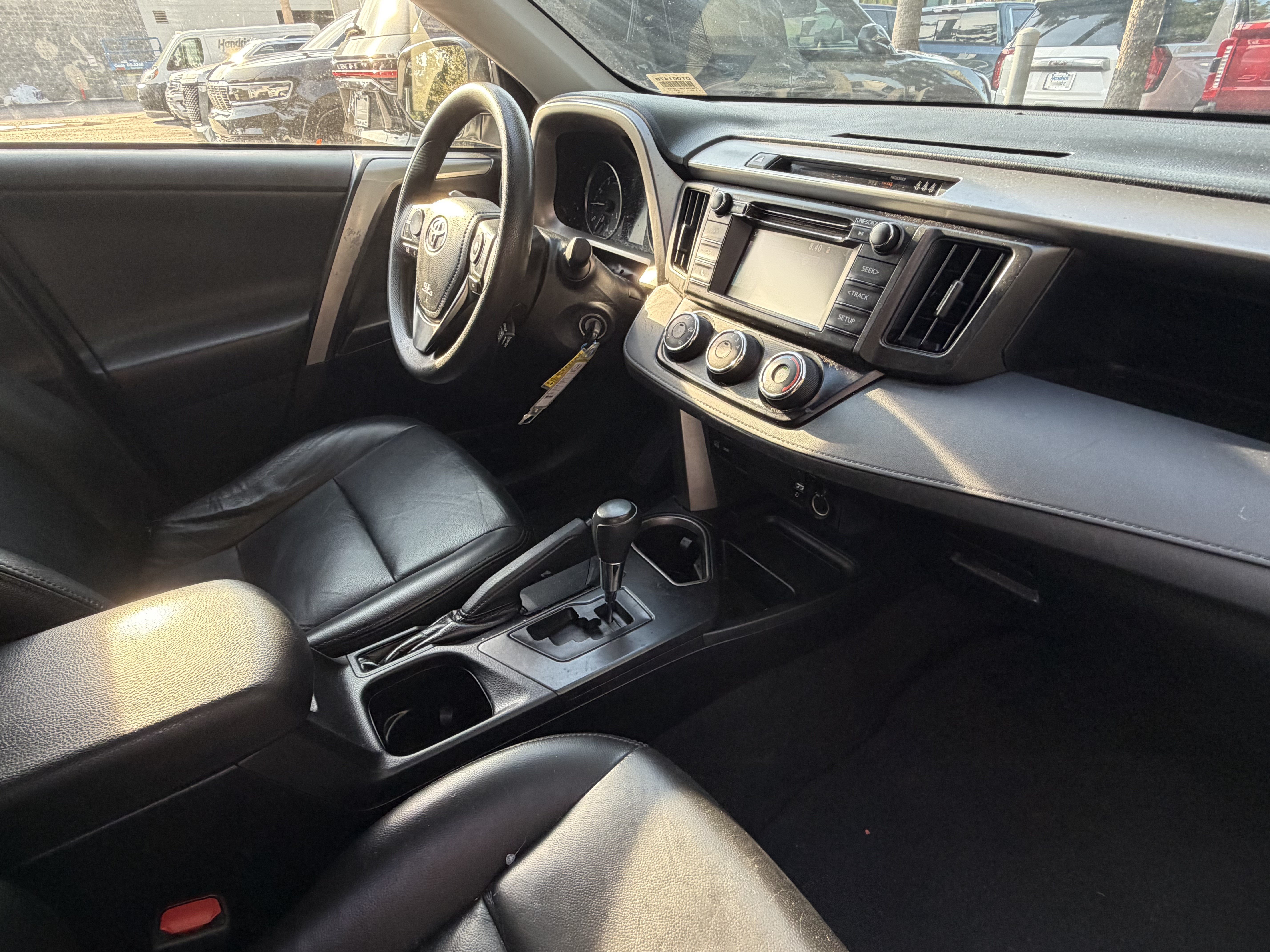 Used 2017 Toyota RAV4 LE FWD image 44