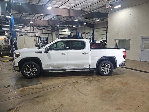 New 2026 GMC Sierra 1500 SLT w/ SLT Premium Plus Package image 3