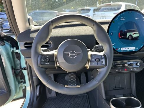 Used 2025 MINI Cooper S image 23