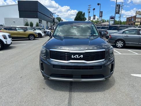 Certified 2022 Kia Telluride S AWD/4WD image 2