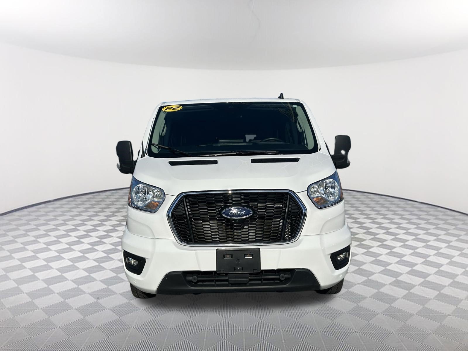 Used 2022 Ford Transit 350 XLT RWD image 2