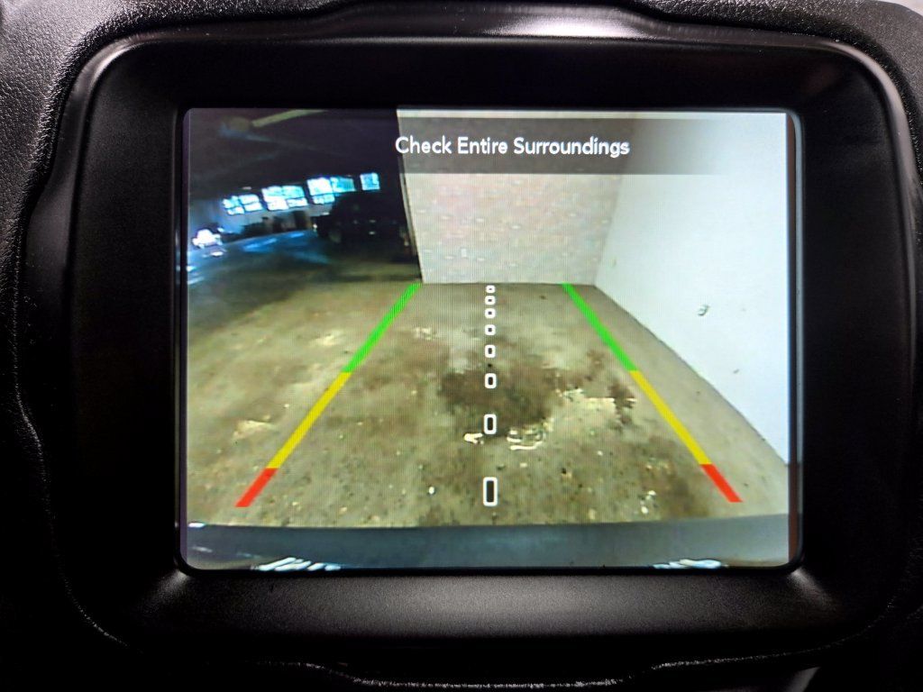 Used 2023 Jeep Renegade Limited w/ Sun/Sound Group AWD/4WD image 27