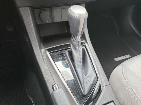 Used 2014 Toyota Corolla LE image 20