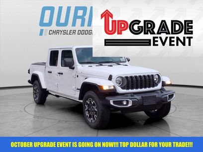 New 2025 Jeep Gladiator Sport w/ Premium Package