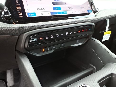 New 2026 Jeep Cherokee Laredo image 29