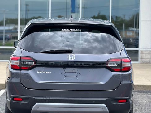 New 2025 Honda Pilot EX-L image 11