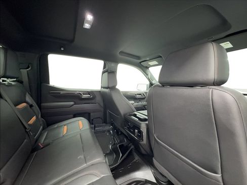Used 2025 GMC Sierra 1500 AT4 AWD/4WD image 30
