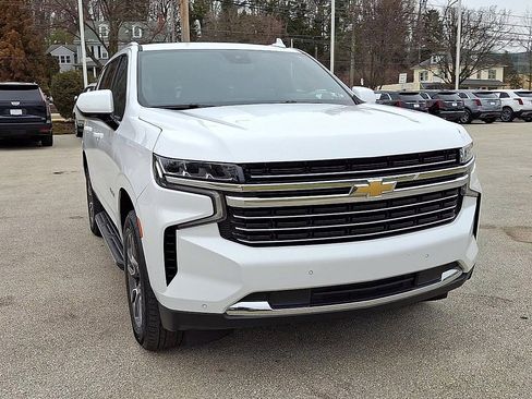 Used 2023 Chevrolet Tahoe LT image 3
