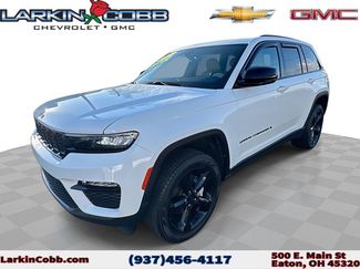 Used 2024 Jeep Grand Cherokee Limited w/ Black Appearance Package video 1