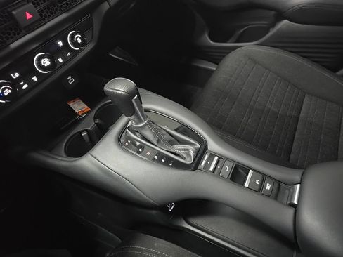 Used 2023 Honda HR-V LX image 28