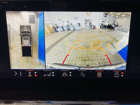 Certified 2024 GMC Sierra 1500 Denali image 3