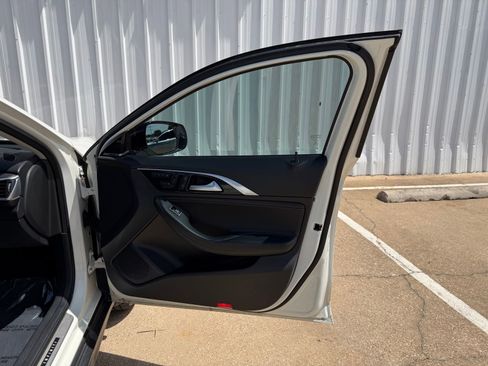 Used 2019 INFINITI QX30 AWD w/ Proassist Package image 23
