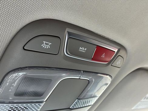 Used 2023 Kia Telluride S AWD/4WD image 28