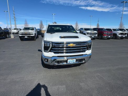 New 2025 Chevrolet Silverado 3500 LTZ w/ LTZ Convenience Package image 36