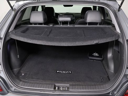 Used 2021 Hyundai Kona Limited w/ Cargo Package FWD image 16