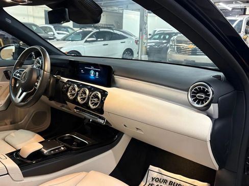 Used 2021 Mercedes-Benz A 220 4MATIC image 20