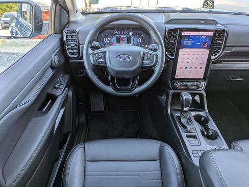 Used 2025 Ford Ranger Lariat w/ Trailer Tow Package AWD/4WD image 18