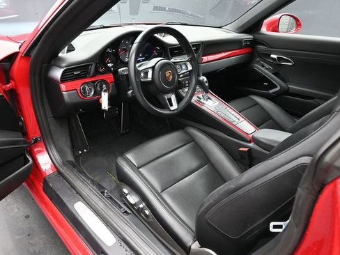 Used 2017 Porsche 911 Carrera S RWD image 4