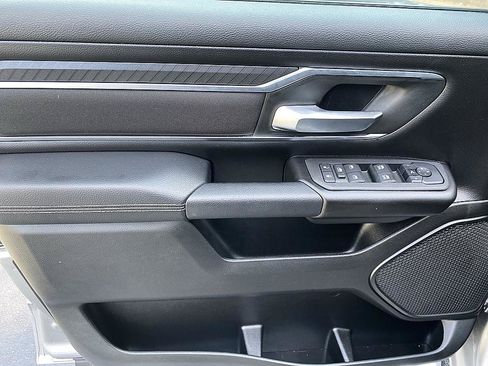 Used 2025 RAM 1500 Big Horn AWD/4WD image 9