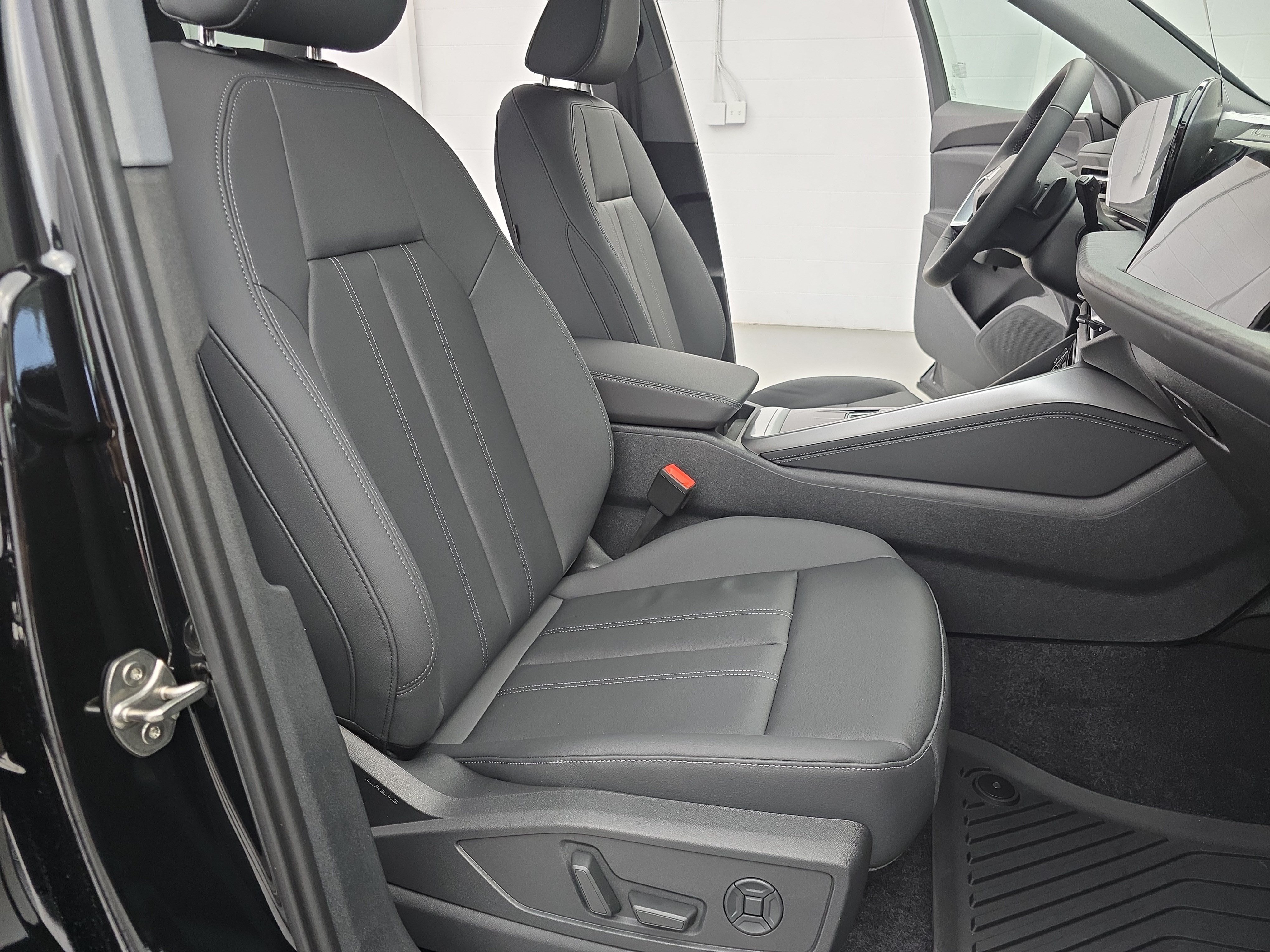 New 2026 Audi Q5 Premium Plus AWD/4WD image 10