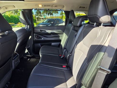 Used 2026 INFINITI QX60 Luxe w/ Cargo Package FWD image 14