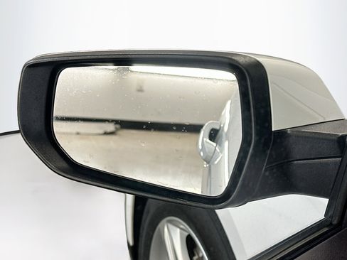 Used 2024 Chevrolet Malibu LT FWD image 16