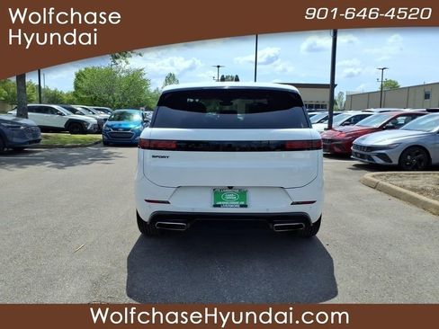 Used 2024 Land Rover Range Rover Sport Dynamic SE AWD/4WD image 4