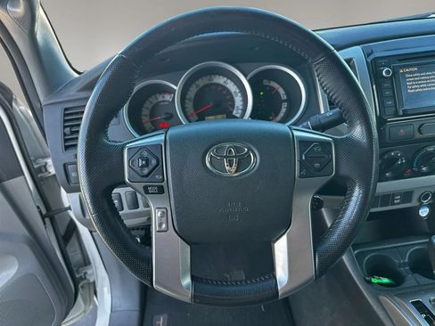 Used 2015 Toyota Tacoma PreRunner w/ SR5 Package RWD image 21