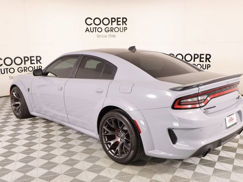 Used 2022 Dodge Charger SRT Hellcat w/ Harman/Kardon Audio Group image 23