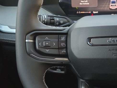 New 2026 Jeep Cherokee Laredo AWD/4WD image 19
