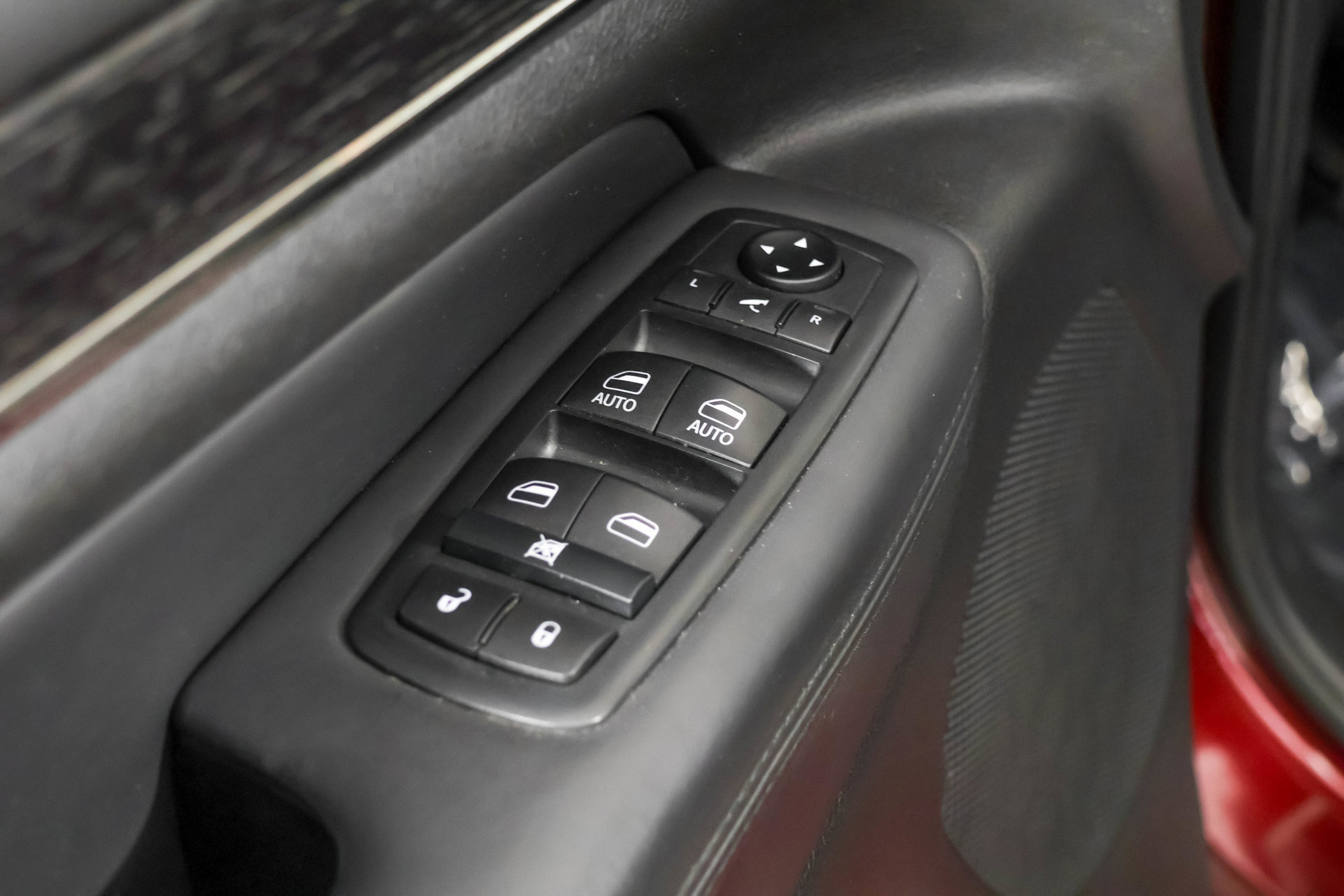 Used 2020 Jeep Grand Cherokee High Altitude AWD/4WD image 39