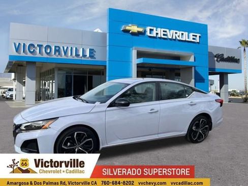 Used 2024 Nissan Altima 2.5 SR image 1