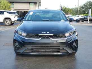 New 2022 Kia Forte LXS w/ LXS Technology Package video 2