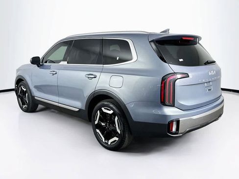 Used 2025 Kia Telluride EX X-Line AWD/4WD image 4