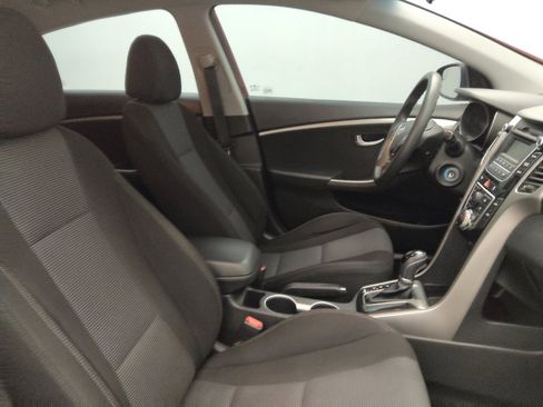 Used 2017 Hyundai Elantra GT image 21