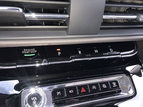 Used 2024 Lincoln Corsair Reserve w/ Equipment Group 201A image 20