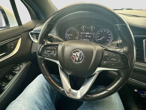 Used 2023 Buick Enclave Essence image 12