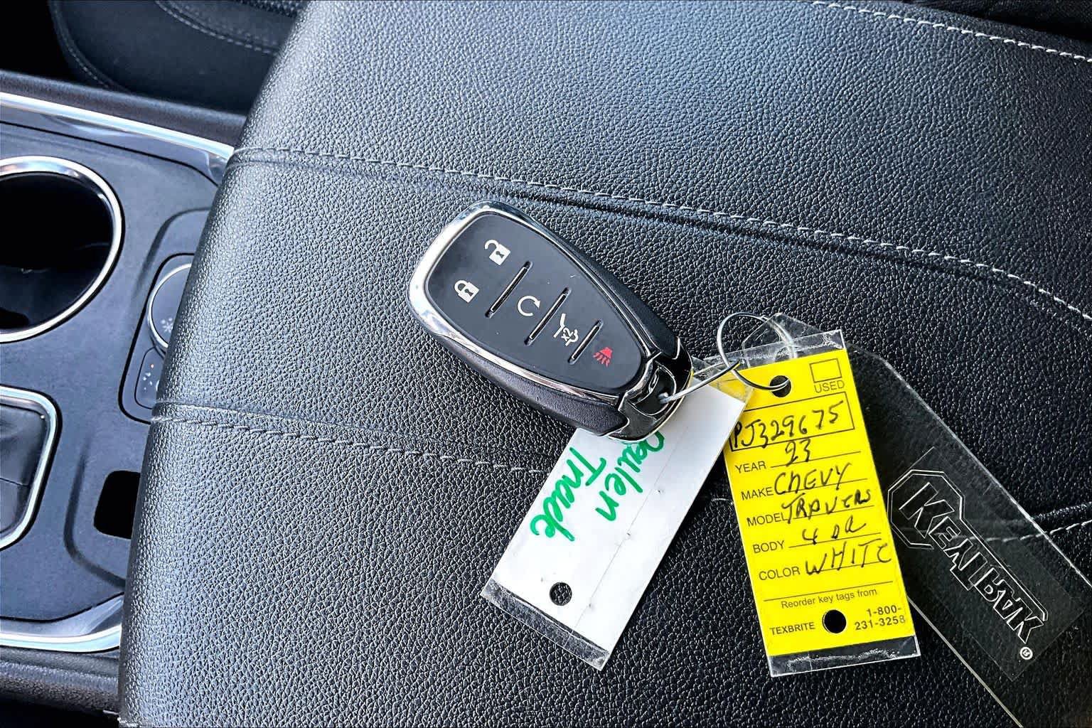 Used 2023 Chevrolet Traverse LT FWD image 29
