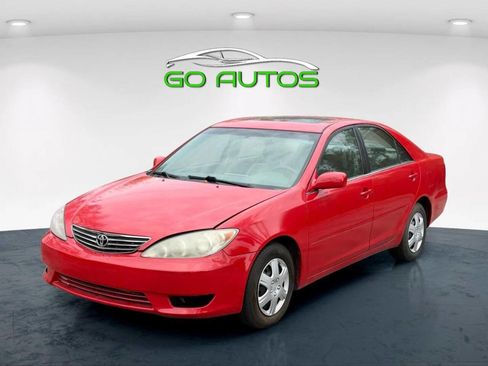 Used 2005 Toyota Camry image 1