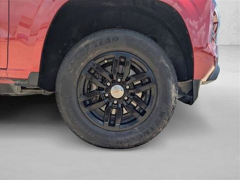 Used 2023 Chevrolet Colorado LT w/ LT Convenience Package RWD image 23