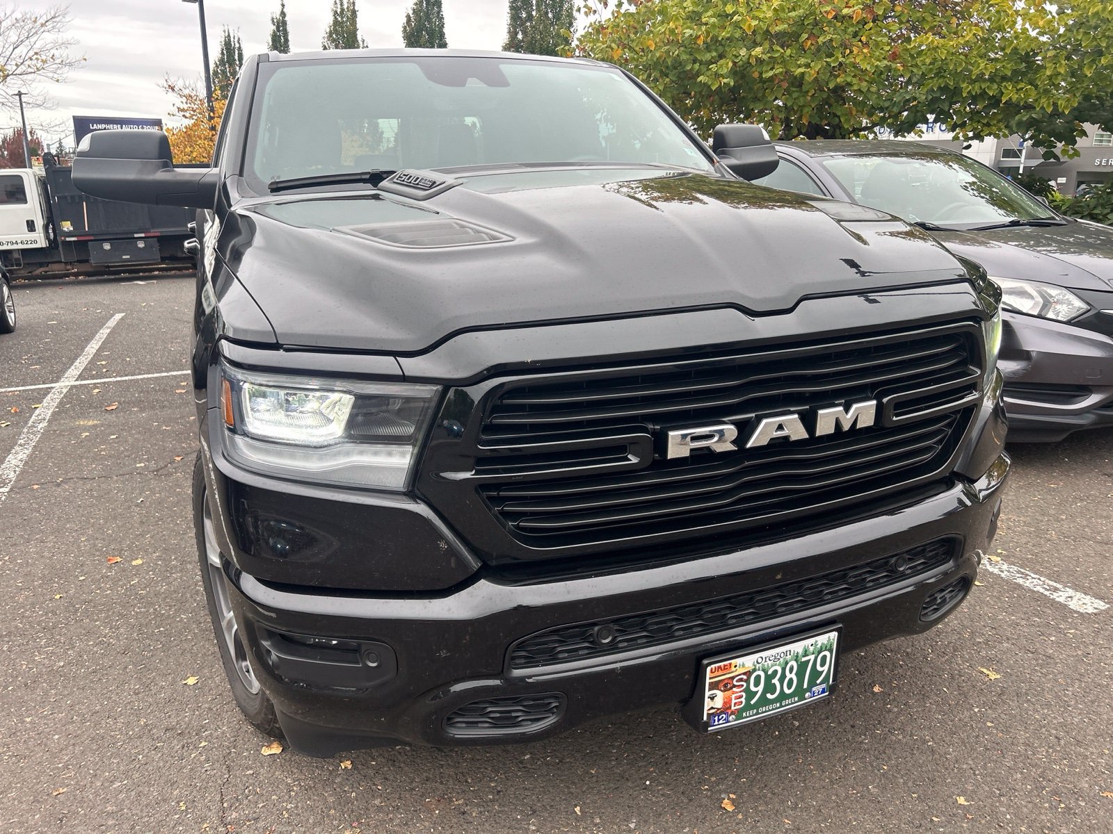 Used 2024 RAM 1500 Laramie AWD/4WD image 2