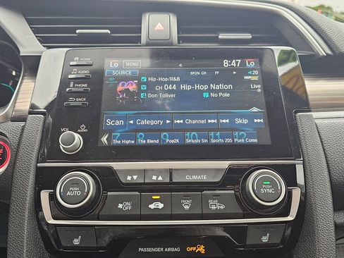 Used 2020 Honda Civic EX image 19
