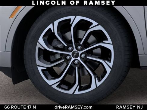 New 2026 Lincoln Nautilus Reserve AWD/4WD image 20