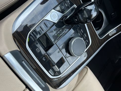 Used 2019 BMW X7 xDrive40i w/ Premium Package AWD/4WD image 29